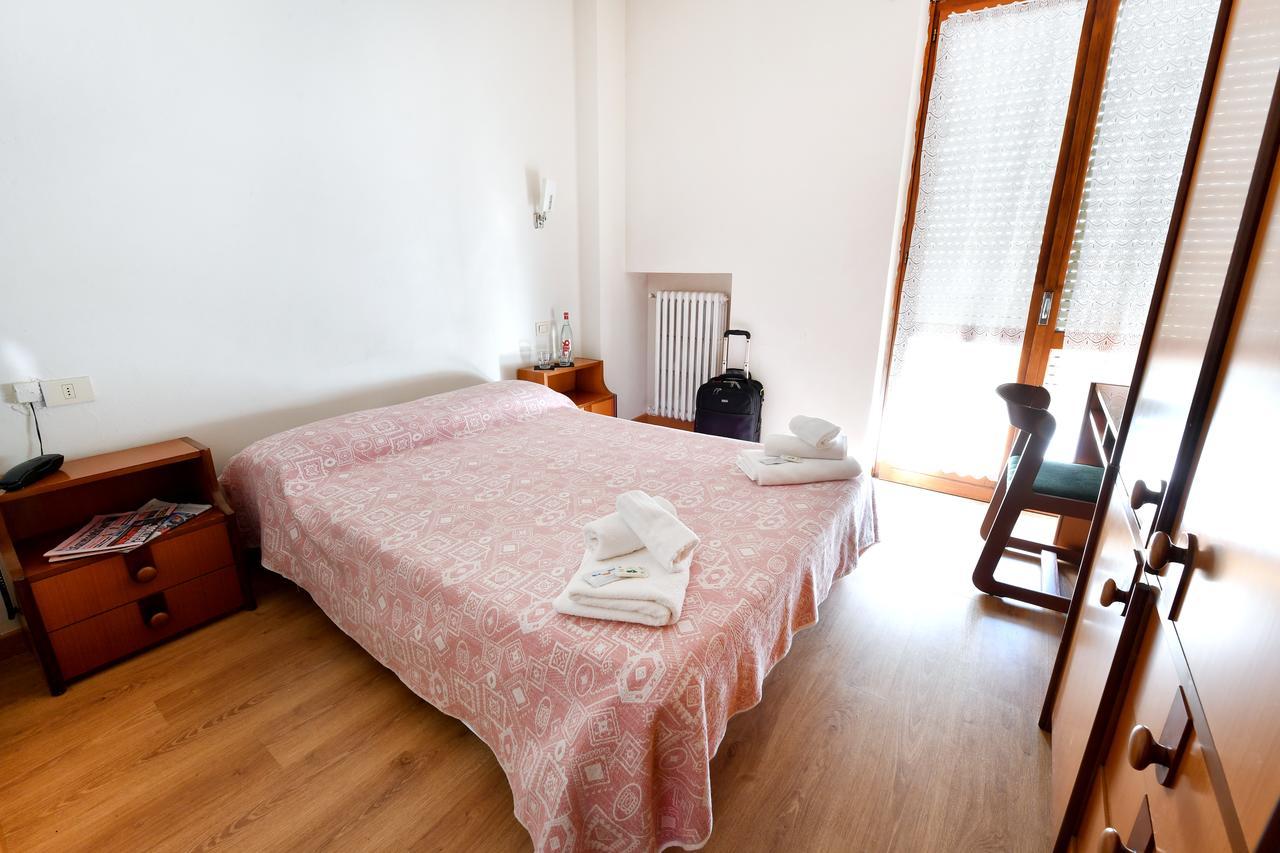 Hotel Motel Europa دومودوسولا المظهر الخارجي الصورة
