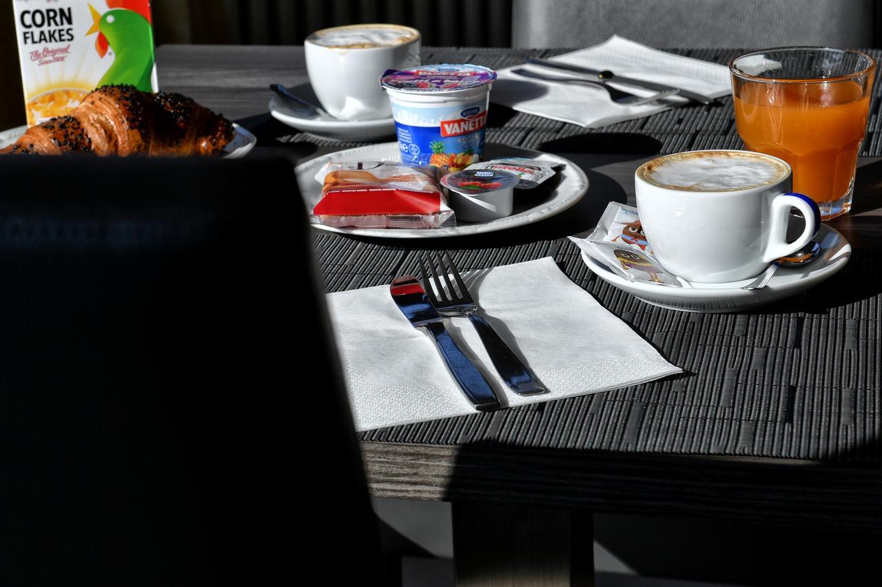 Hotel Motel Europa دومودوسولا المظهر الخارجي الصورة