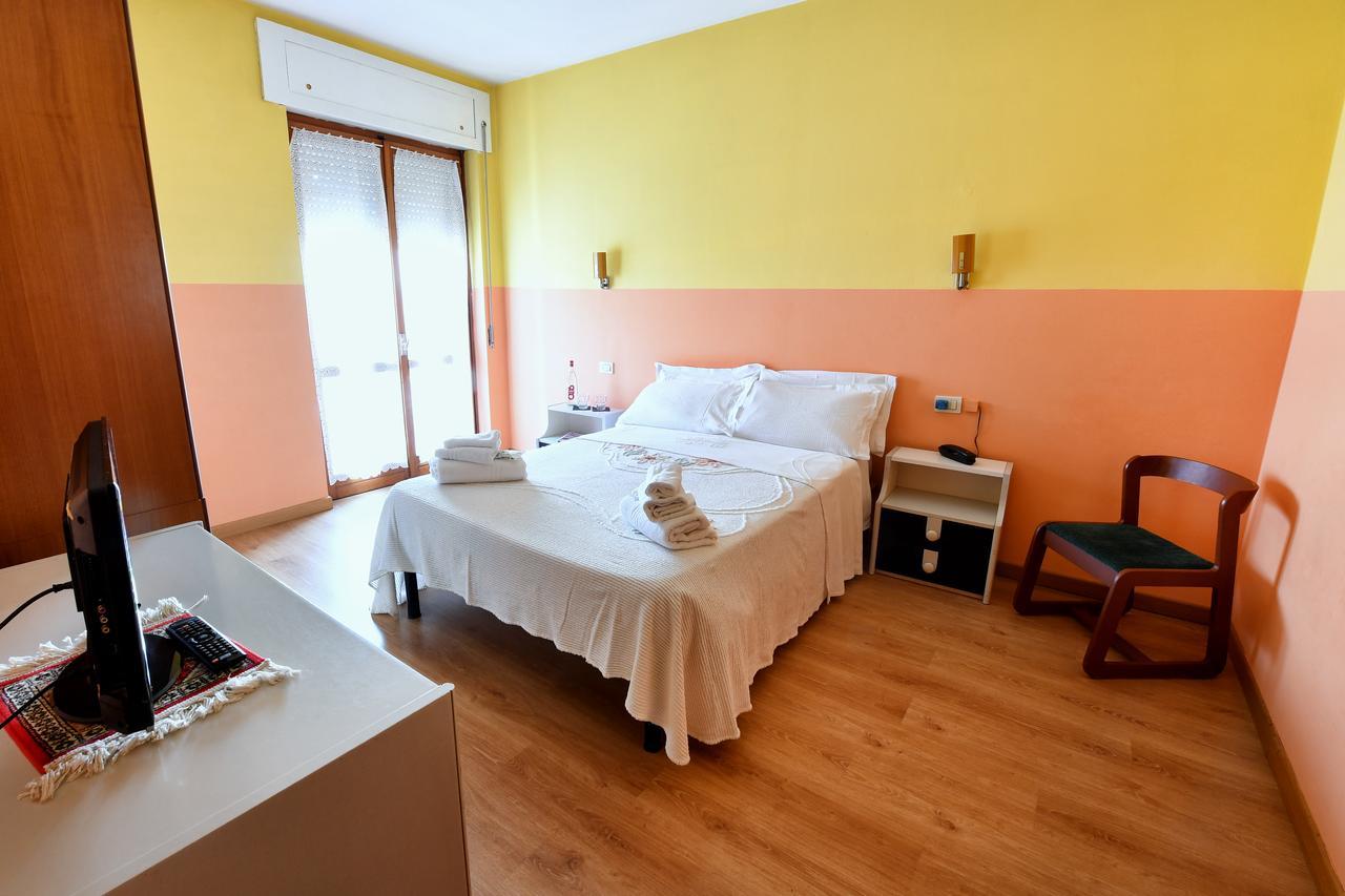 Hotel Motel Europa دومودوسولا المظهر الخارجي الصورة