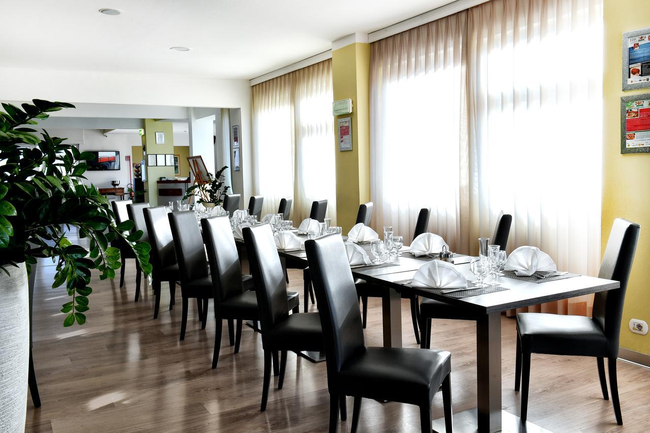Hotel Motel Europa دومودوسولا المظهر الخارجي الصورة